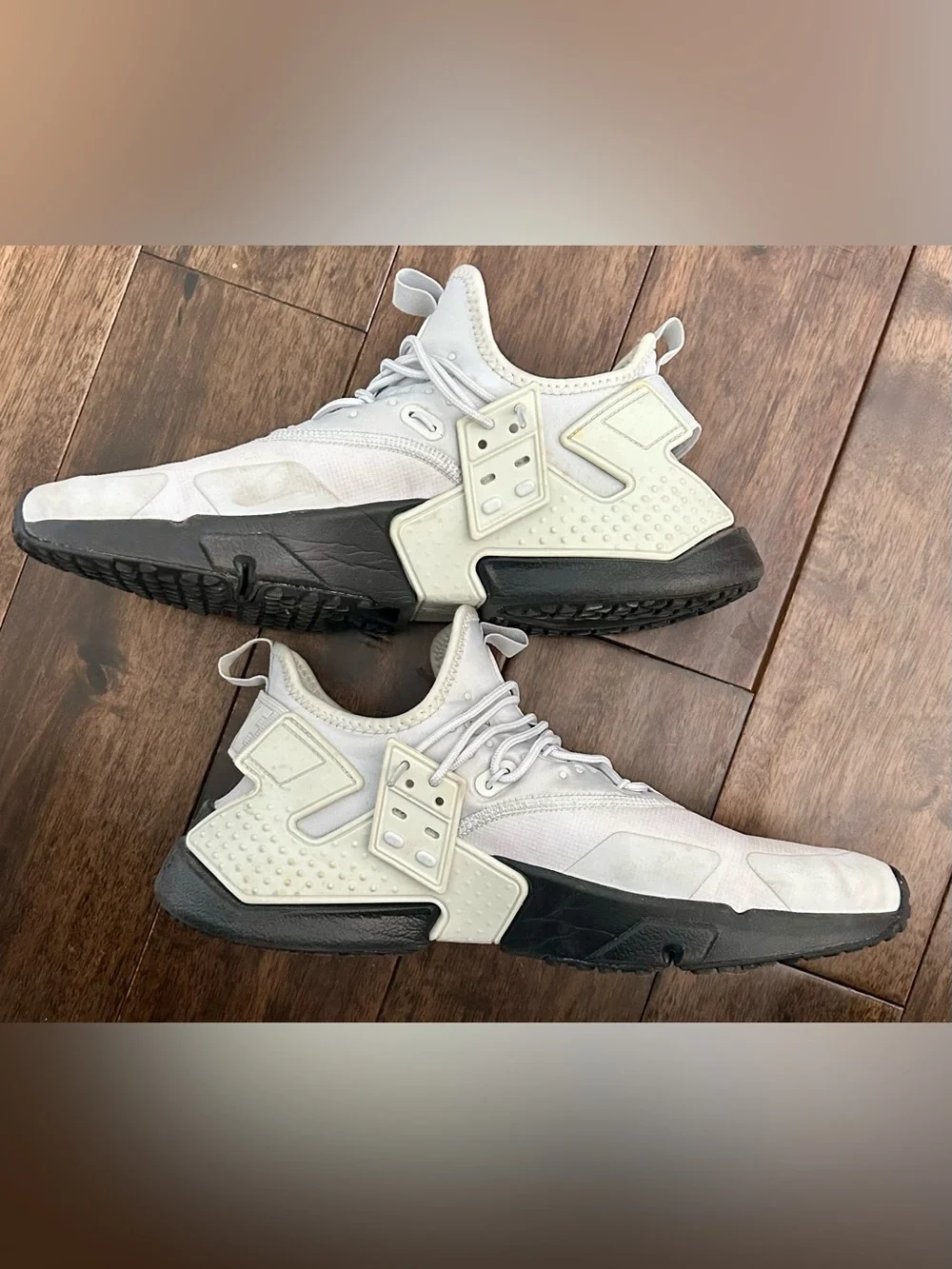 Nike Air Huarache Drift Gray White Black Men’s Sneakers Size 11.5